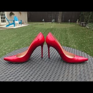 Beautiful STUART WEITZMAN Stilettos